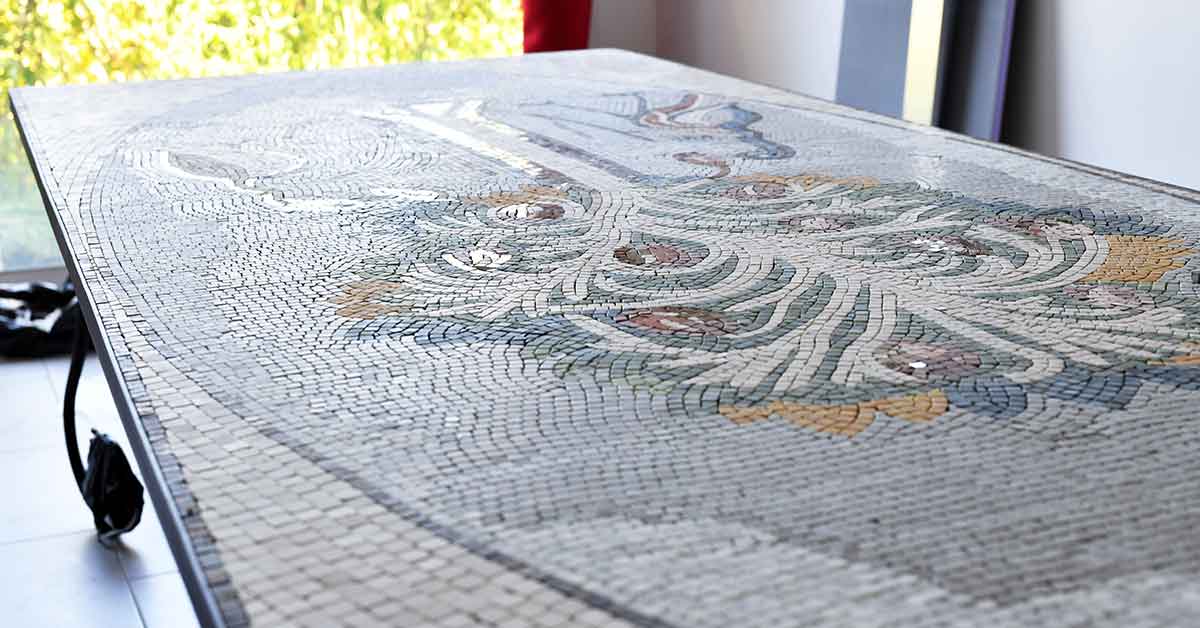 Du haut de gamme sur mesure !Créez une ambiance intimiste et originale au sol, au mur ou encore sur une généreuse table conviviale!