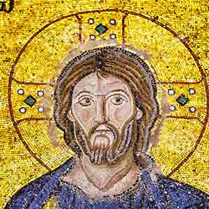 stèle en mosaique